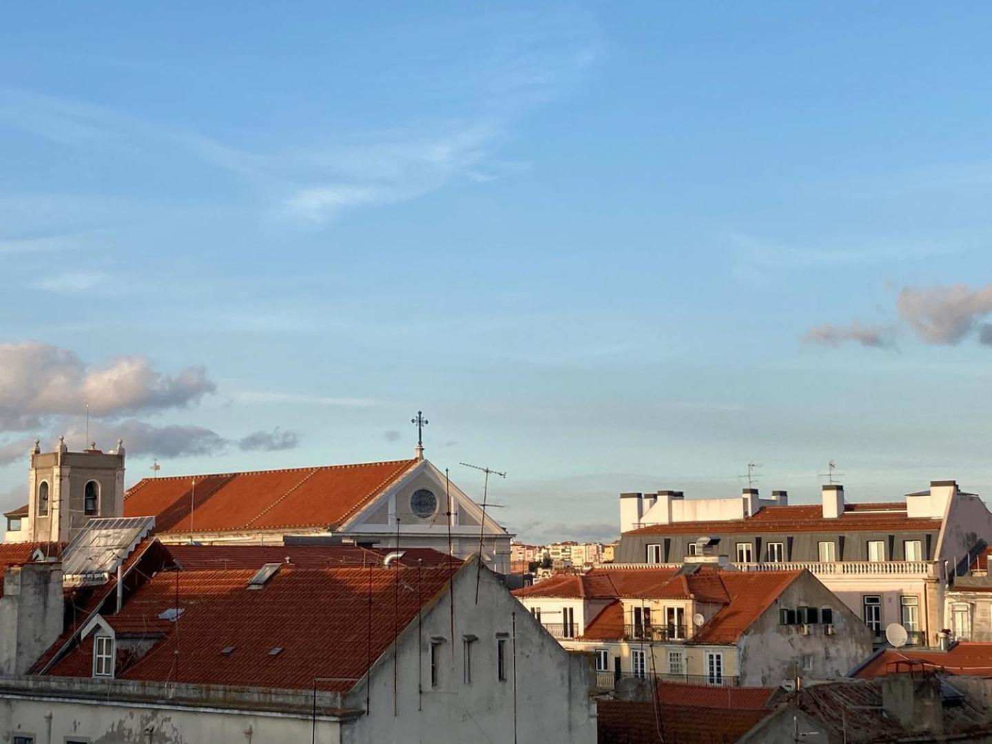 Апартаменты Guestready - Rare Terrace Apt, Historic Center Лиссабон Экстерьер фото