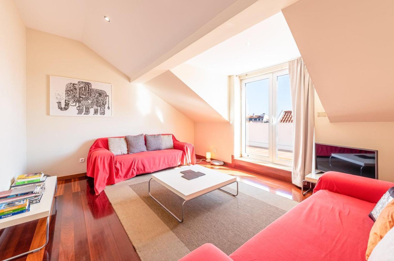 Апартаменты Guestready - Rare Terrace Apt, Historic Center Лиссабон Экстерьер фото