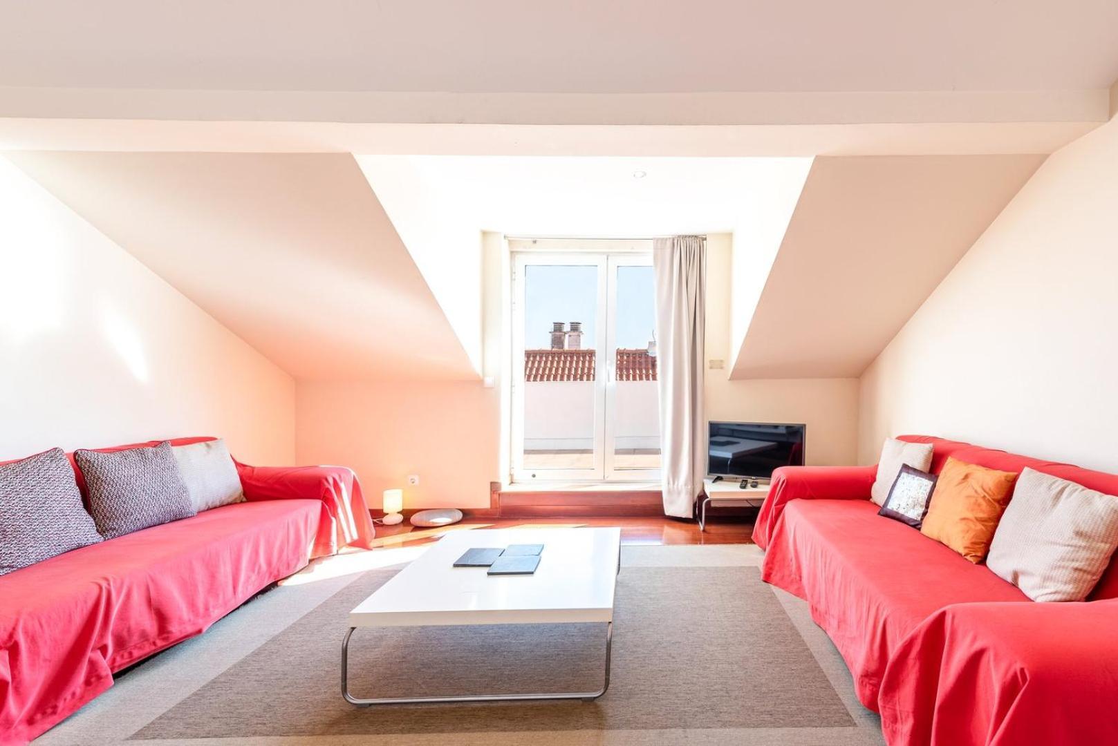 Апартаменты Guestready - Rare Terrace Apt, Historic Center Лиссабон Экстерьер фото
